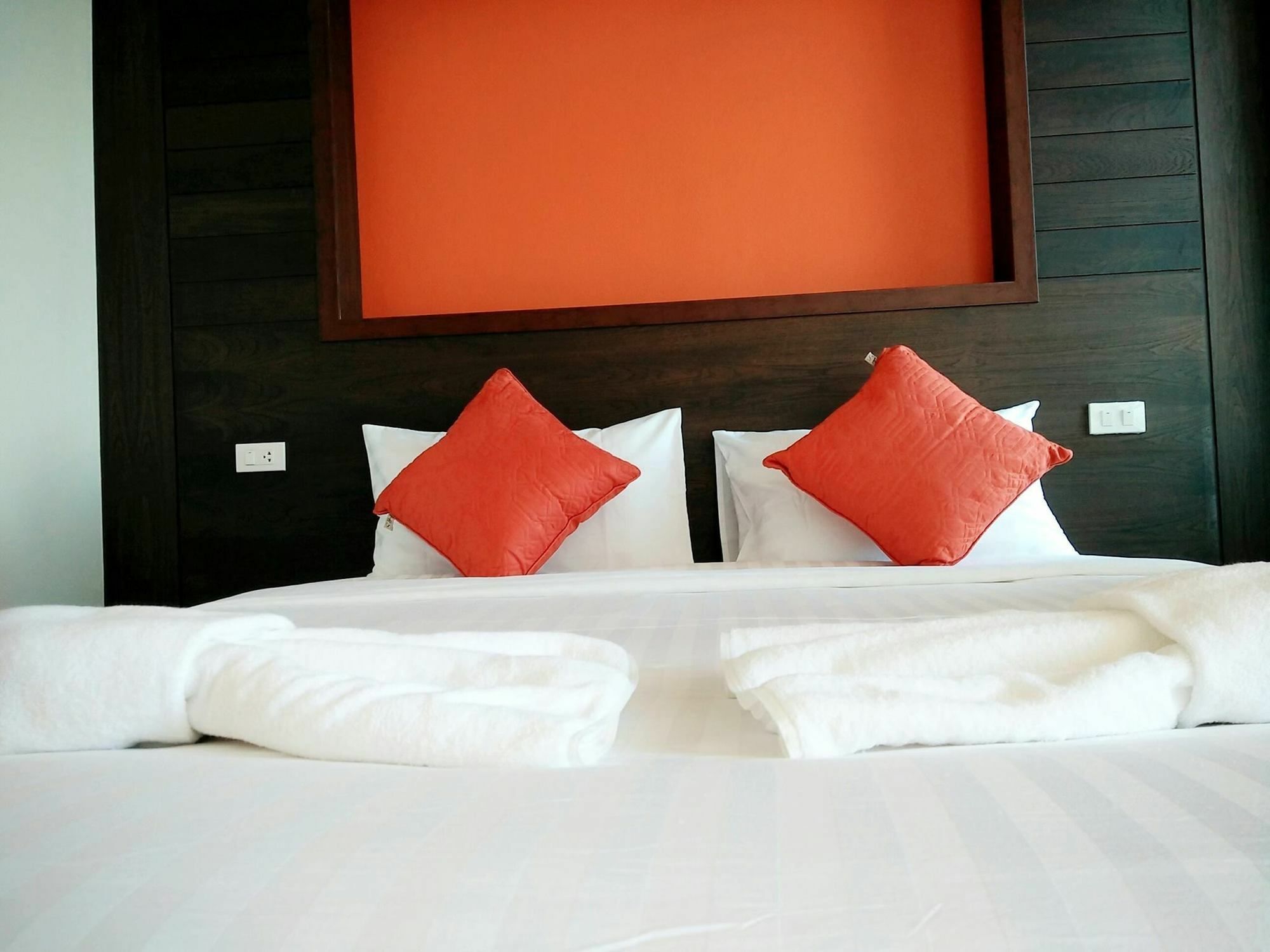 The Sea @ Lanta Hotel Ko Lanta Esterno foto